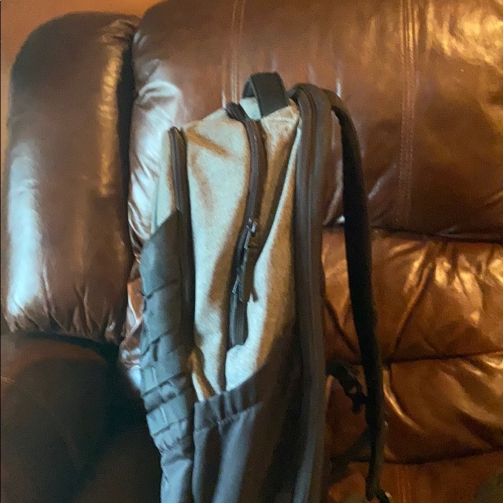 Backpack - Picture 3 of 8